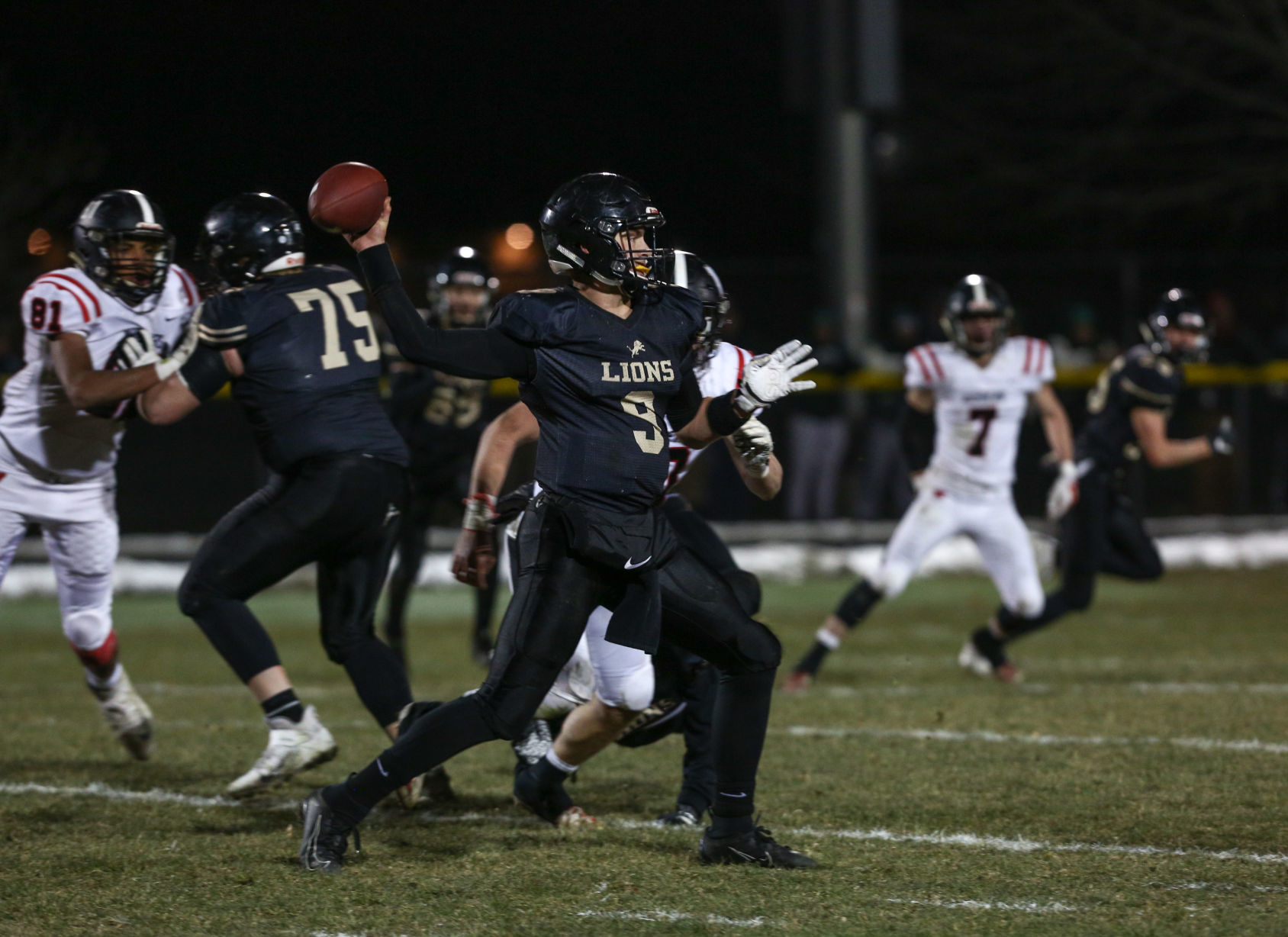 Clear Lake vs Williamsburg football 11-08-2019 (5).jpg